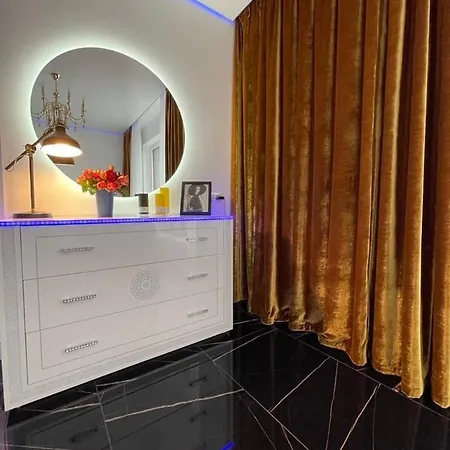 1 Room 65M2 Center Of Obolon Near River Side. Kyiv Exterior photo