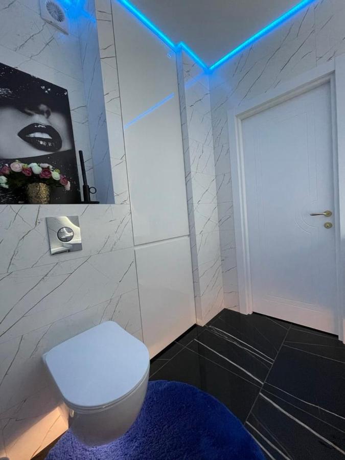 1 65m2 Center Of Obolon Near River Side. Apartment Kyiv